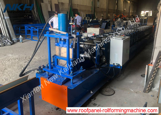 kaufen 24 Formstations-Regenwasser-Gossen-Rolle, die Maschine für Regenwasser-Gosse, kaltwalzende Mühlen der Gosse bildet online manufacture
