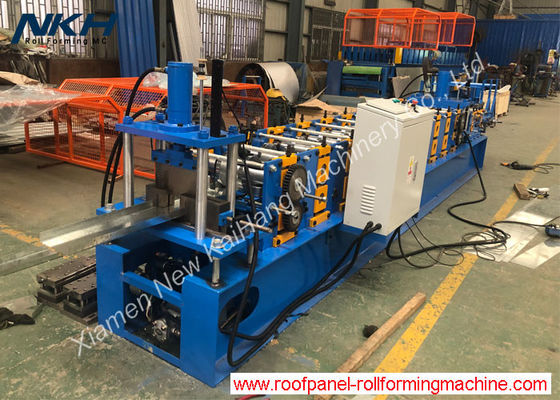 kaufen Plc-Steuerpurlin-Blatt-Rolle, die Maschine mit Cr12Mov-Blatt bildet online manufacture